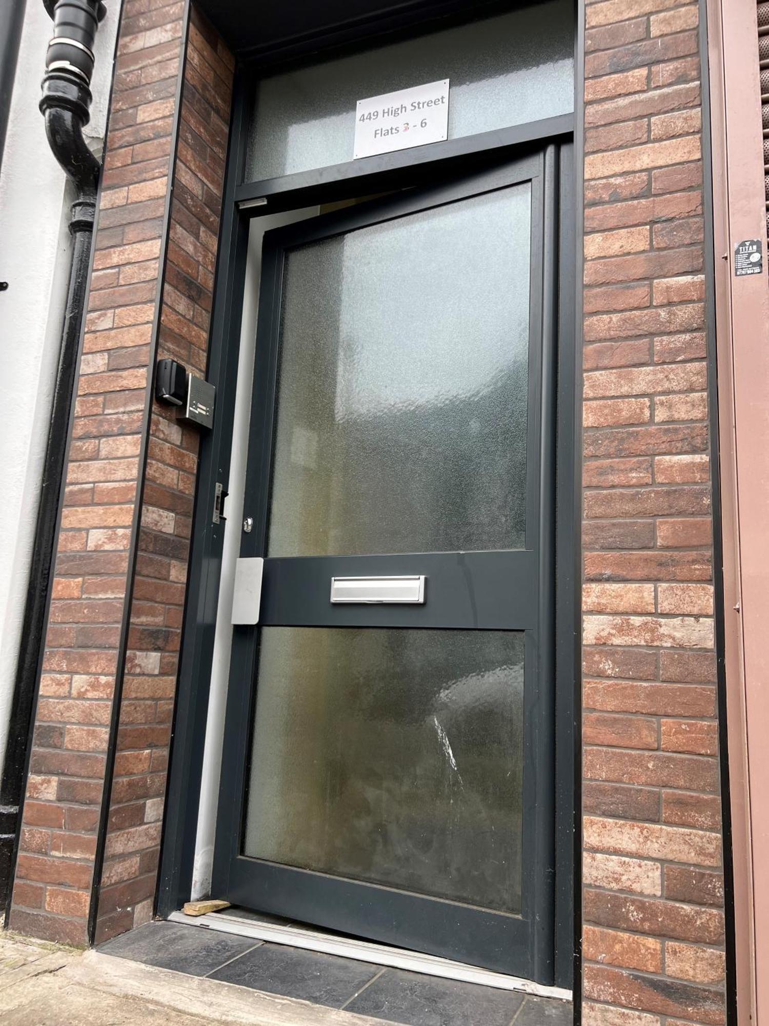 Premium Offer L Last-Minute Escape L Aj Properties L High Street Cheltenham L Parking L Ideal For Short Or Long Stays - Town Centre Apartment, 4 Beds, 1 Bathroom Zewnętrze zdjęcie